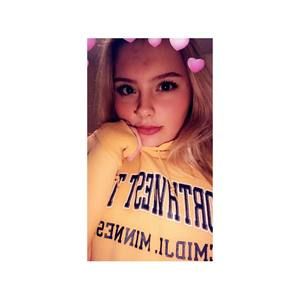 Meet your Posher, Arianna